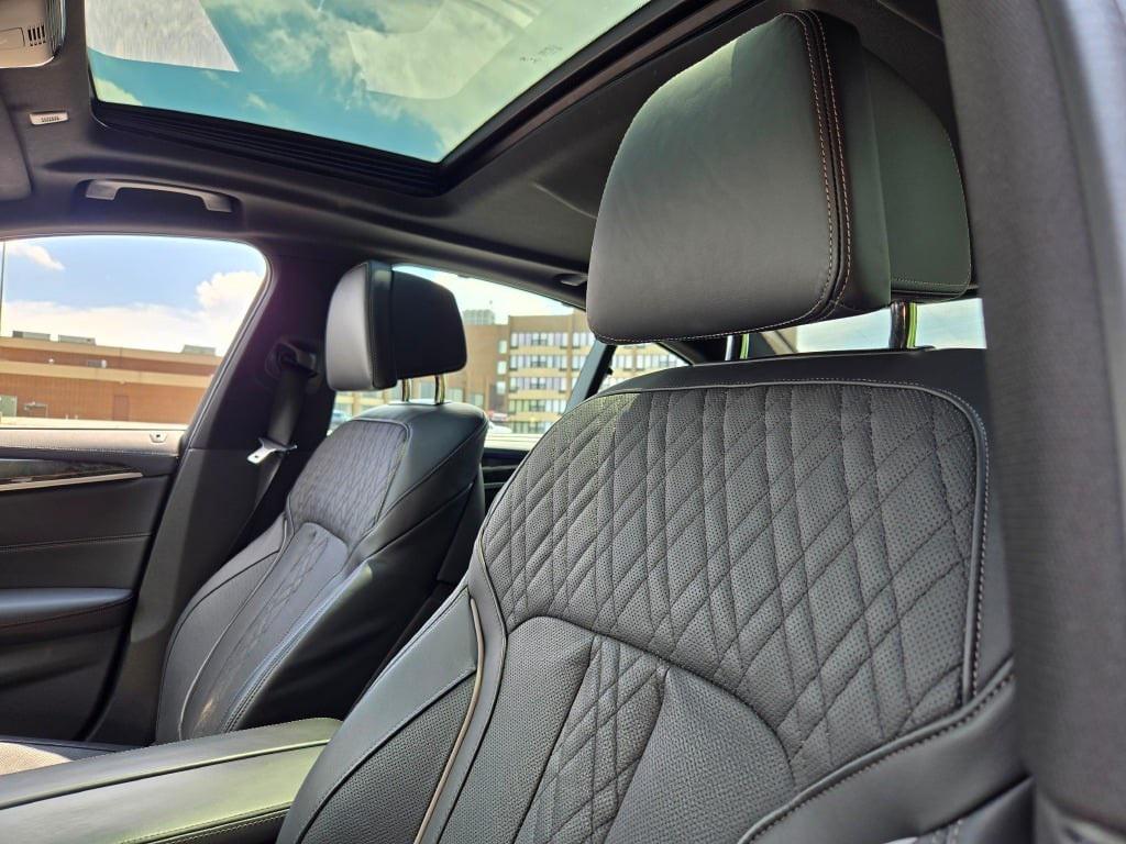 used 2021 BMW M550 car, priced at $37,490