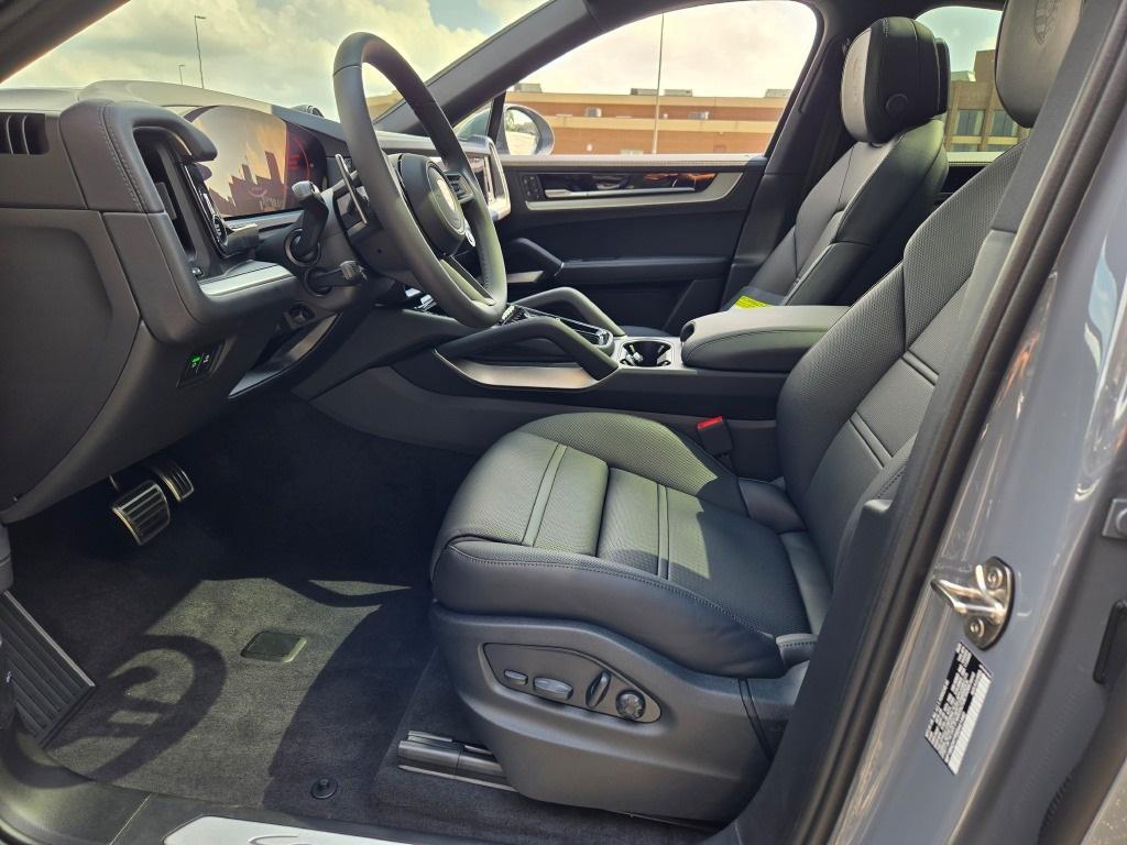 new 2025 Porsche Cayenne car, priced at $145,175