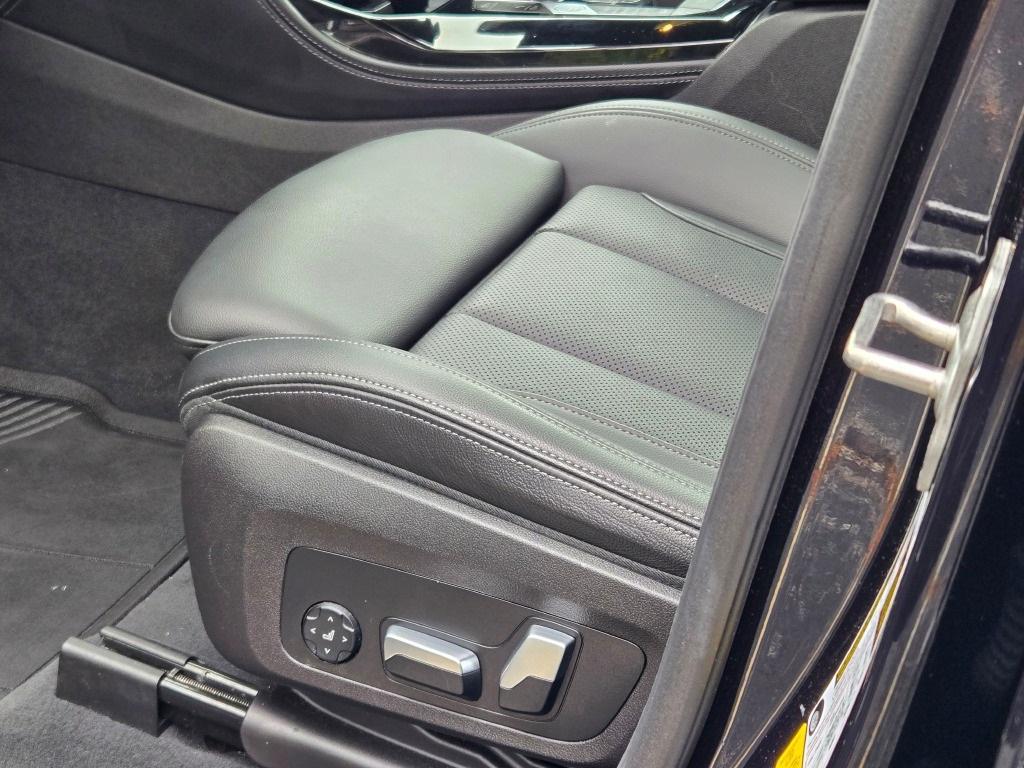 used 2023 BMW X4 car, priced at $39,990