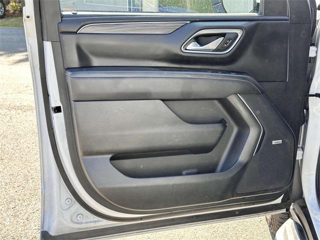 used 2023 GMC Yukon car, priced at $50,987
