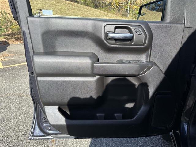 used 2022 Chevrolet Silverado 1500 car, priced at $28,090