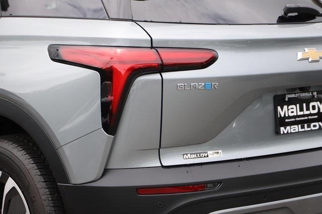 new 2024 Chevrolet Blazer EV car