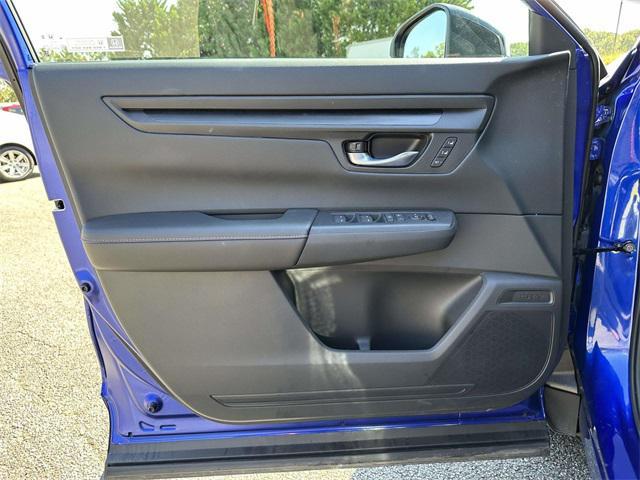 used 2025 Honda CR-V Hybrid car, priced at $39,286