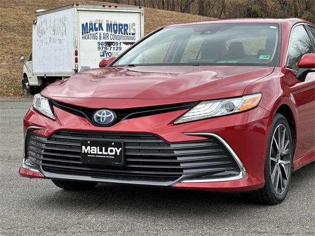 used 2023 Toyota Camry Hybrid car, priced at $29,397