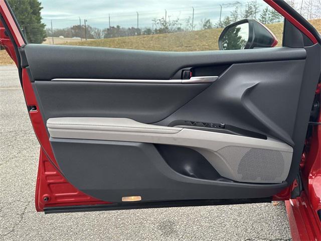 used 2023 Toyota Camry Hybrid car, priced at $29,397