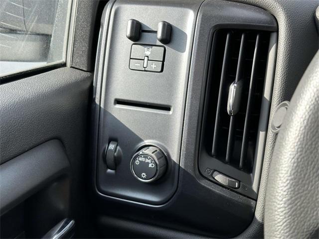 new 2024 Chevrolet Silverado 1500 car, priced at $59,656