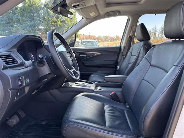 used 2022 Honda Pilot car, priced at $27,988