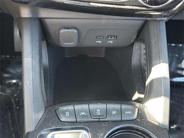 used 2025 Chevrolet TrailBlazer car, priced at $27,998