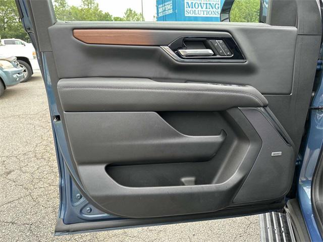 used 2025 GMC Yukon car, priced at $85,837