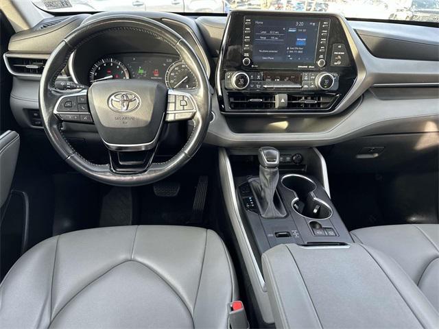 used 2021 Toyota Highlander car, priced at $32,591