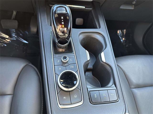 used 2025 Cadillac XT4 car, priced at $36,200