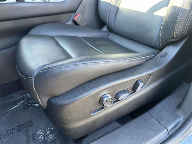 used 2025 Cadillac XT4 car, priced at $36,200