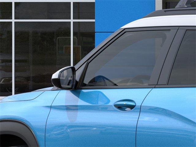 new 2025 Chevrolet TrailBlazer car, priced at $28,725