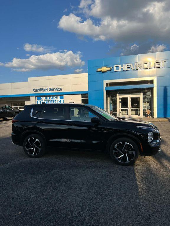 used 2024 Mitsubishi Outlander car, priced at $26,988