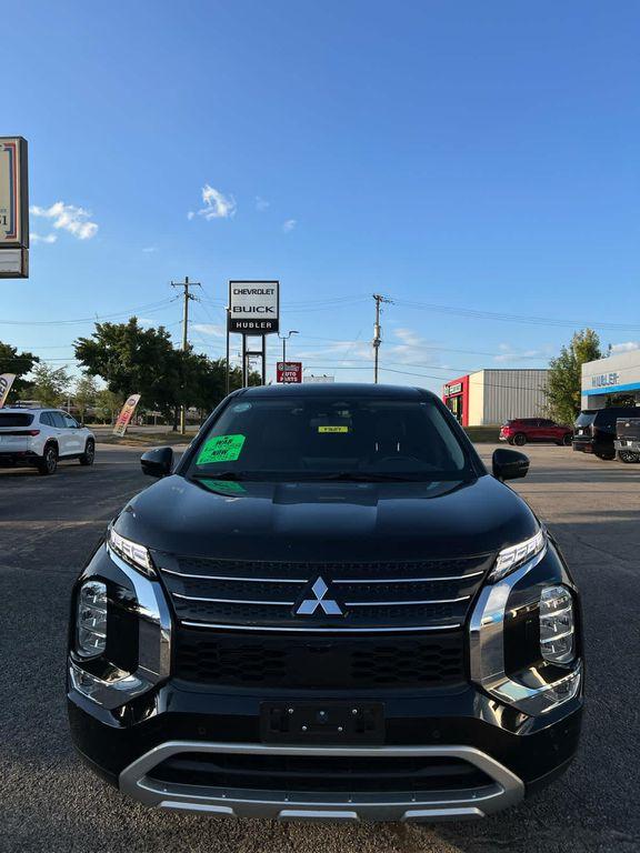 used 2024 Mitsubishi Outlander car, priced at $26,988