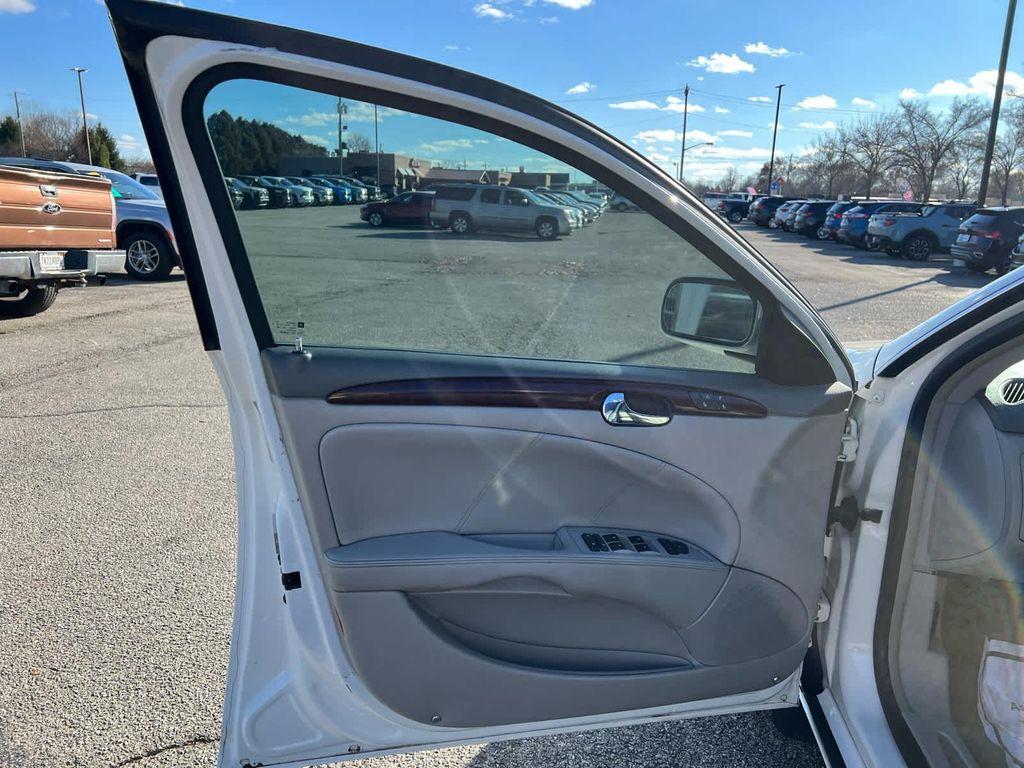 used 2007 Buick Lucerne car, priced at $3,988