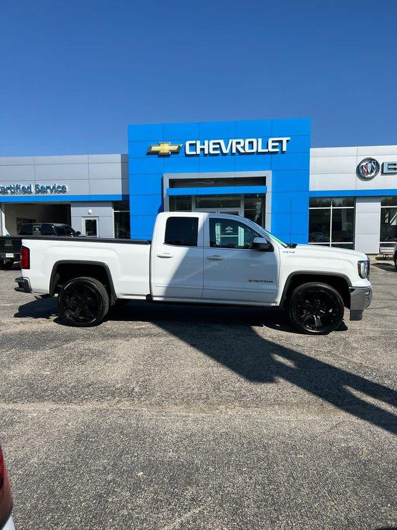 used 2018 GMC Sierra 1500 car, priced at $28,988