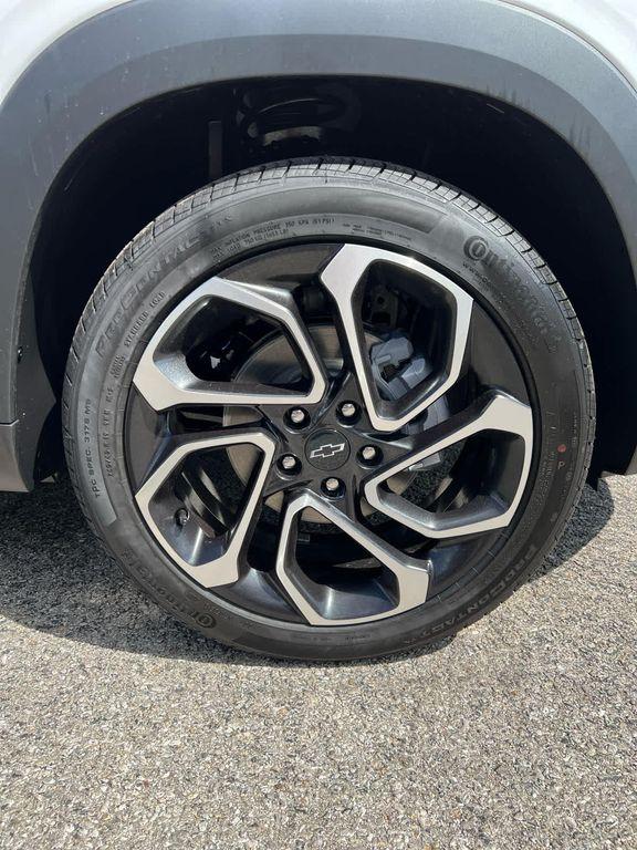 new 2025 Chevrolet Trax car, priced at $27,394