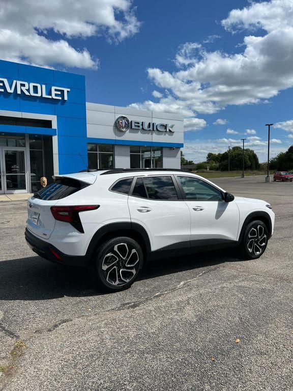 new 2025 Chevrolet Trax car, priced at $27,394