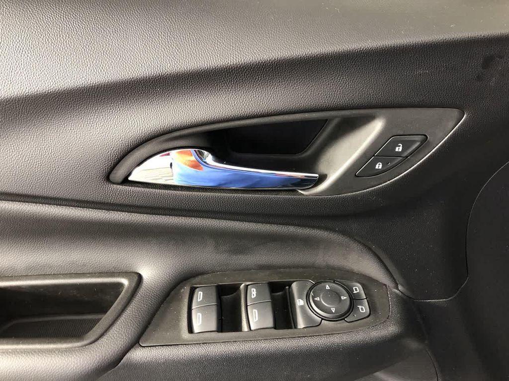 used 2022 Chevrolet Equinox car, priced at $23,488