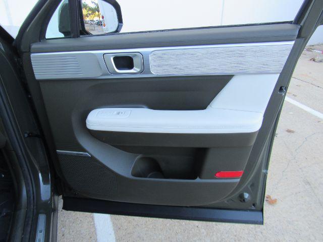 used 2024 Hyundai Santa Fe car, priced at $34,990