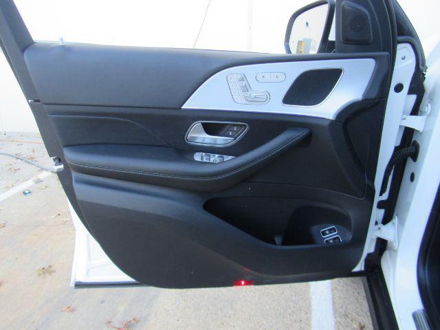 used 2024 Mercedes-Benz GLE 450 Plug-In Hybrid car, priced at $54,400