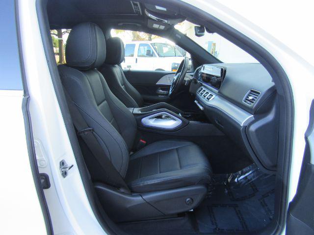 used 2024 Mercedes-Benz GLE 450 Plug-In Hybrid car, priced at $54,400