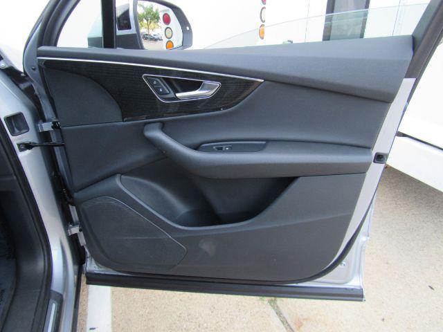 used 2022 Audi Q7 car, priced at $33,888