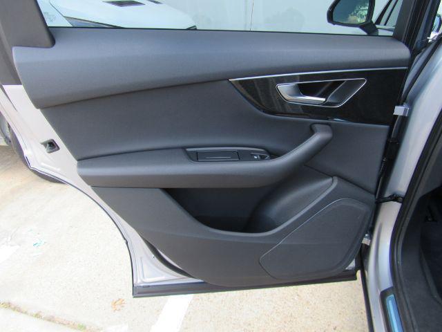 used 2022 Audi Q7 car, priced at $33,888