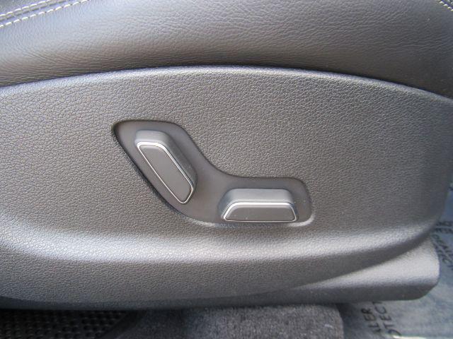 used 2022 Genesis GV70 car, priced at $31,400