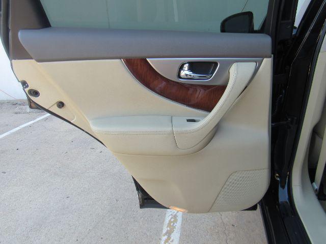 used 2014 INFINITI QX70 car, priced at $14,900