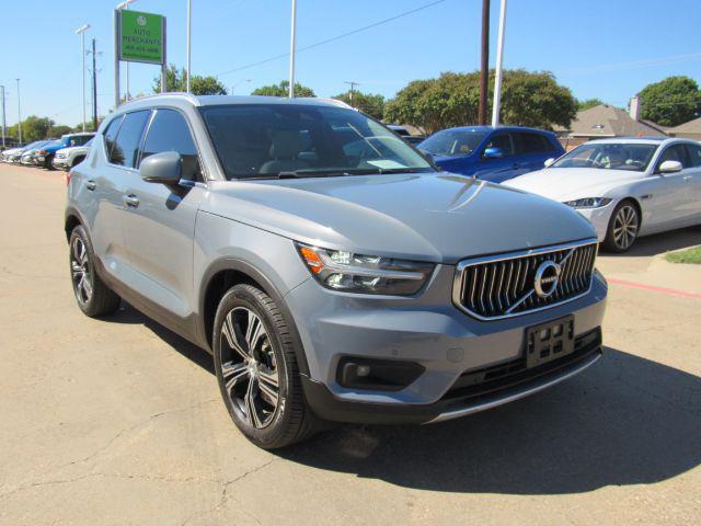 used 2021 Volvo XC40 car, priced at $22,999