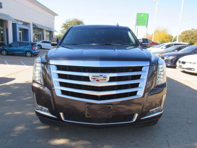 used 2018 Cadillac Escalade ESV car, priced at $31,888