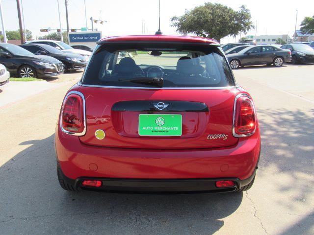 used 2023 MINI Hardtop car, priced at $19,999