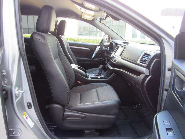 used 2018 Toyota Highlander car, priced at $15,888
