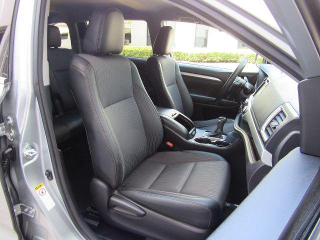 used 2018 Toyota Highlander car, priced at $15,888
