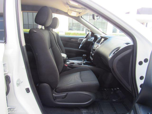 used 2020 Nissan Pathfinder car, priced at $16,400