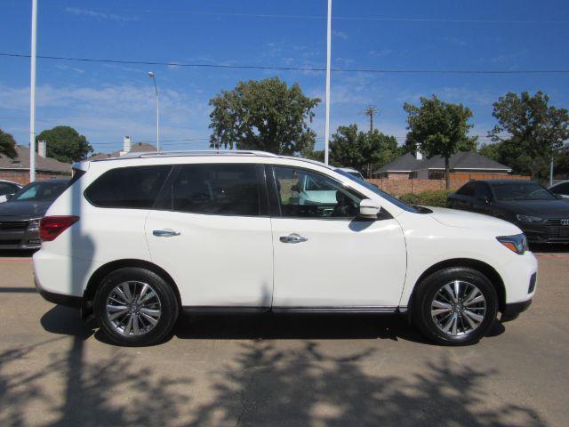 used 2020 Nissan Pathfinder car, priced at $16,400