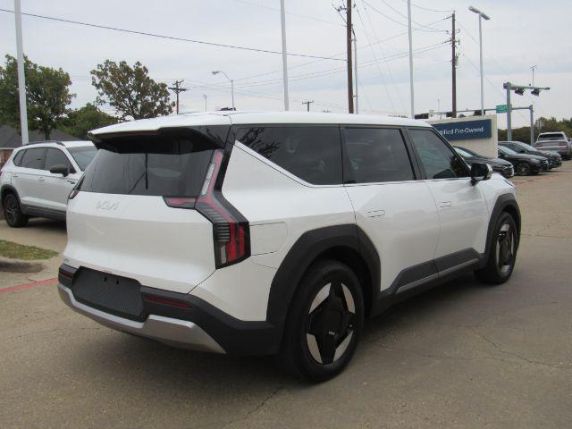 used 2024 Kia EV9 car, priced at $33,888