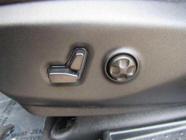 used 2026 Chrysler Pacifica car, priced at $38,888