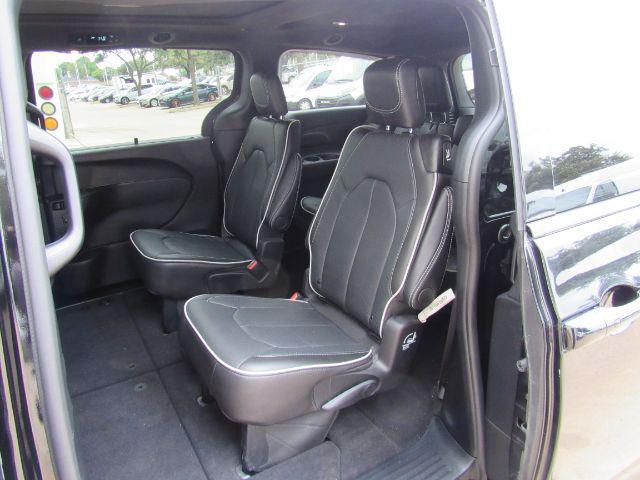 used 2026 Chrysler Pacifica car, priced at $38,888