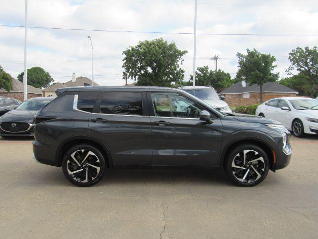 used 2024 Mitsubishi Outlander car, priced at $24,400