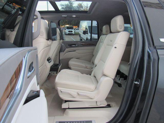 used 2022 Cadillac Escalade ESV car, priced at $79,900