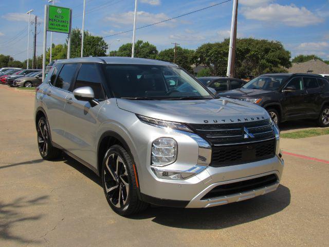 used 2023 Mitsubishi Outlander car, priced at $23,900