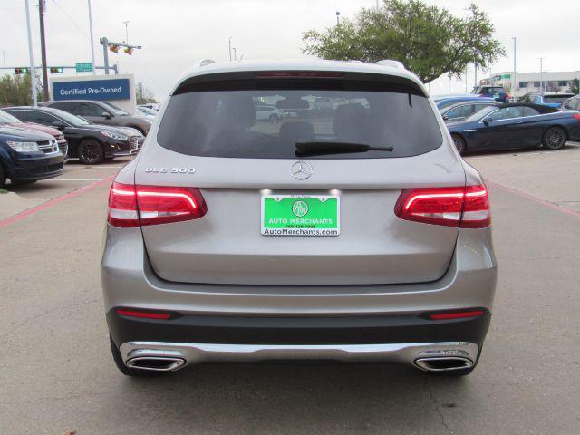 used 2019 Mercedes-Benz GLC 300 car, priced at $21,900