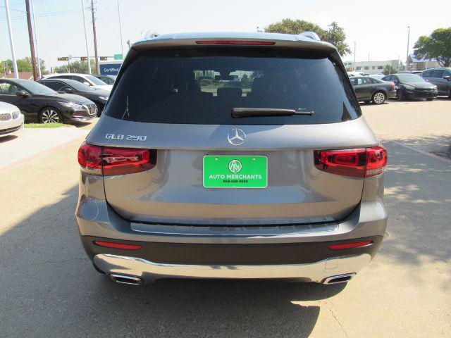 used 2021 Mercedes-Benz GLB 250 car, priced at $25,900