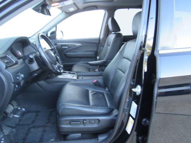 used 2021 Honda Pilot car, priced at $28,990