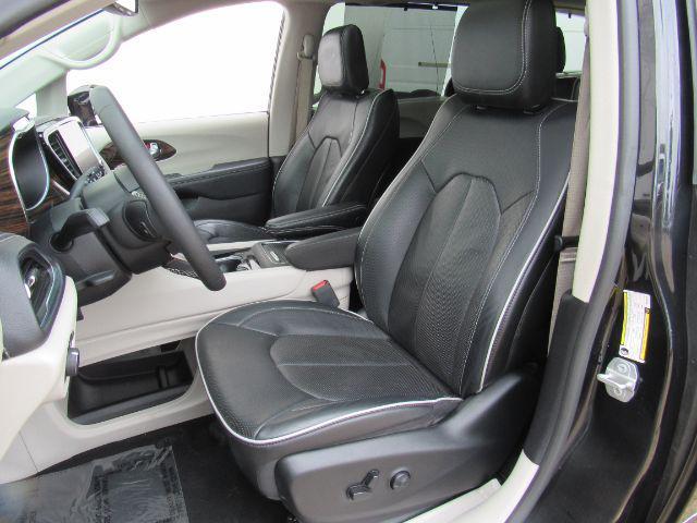 used 2023 Chrysler Pacifica car, priced at $31,400