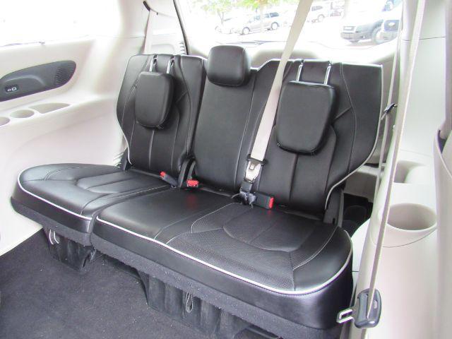 used 2023 Chrysler Pacifica car, priced at $31,400