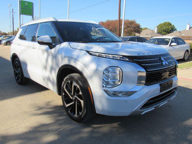 used 2022 Mitsubishi Outlander car, priced at $24,400